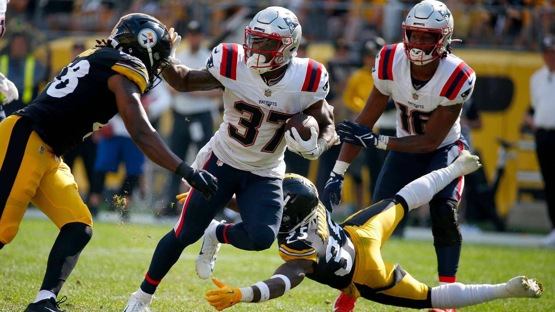 首发阵容的 首发阵容的