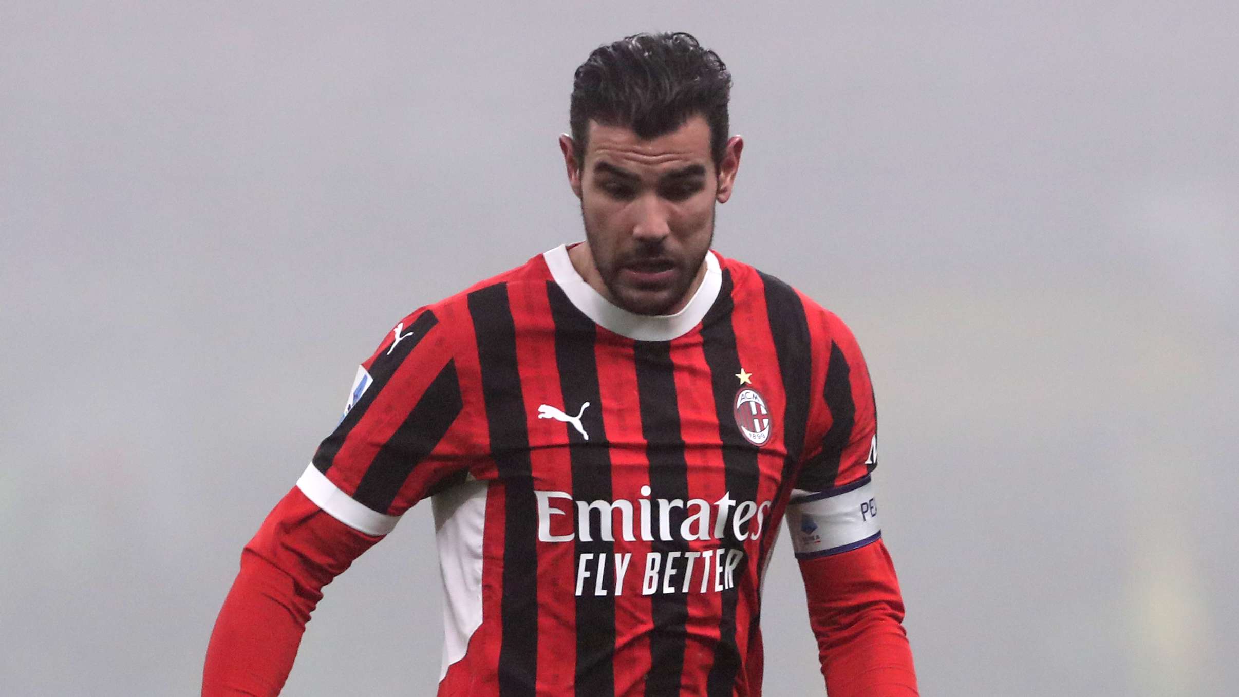 詹姆斯谈AD缺阵后球队防守态度必须选择拼搏与坚持