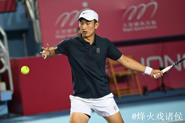 ATP香港站:商竣程不敌布勃里克 无缘三连冠四强席位 ATP香港站:商竣程不敌布勃里克 无缘三连冠四强席位